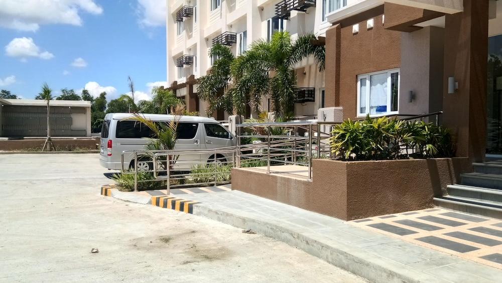 Sotogrande Iloilo Hotel Kültér fotó