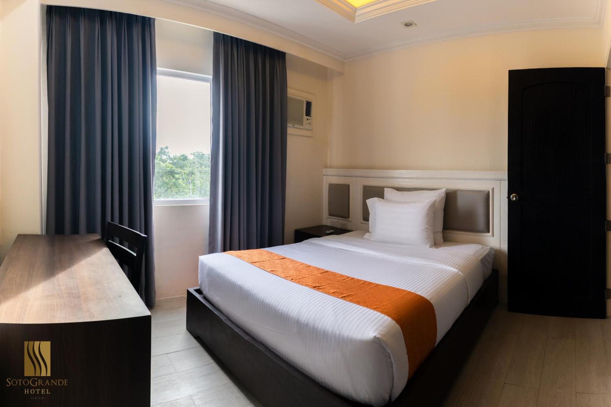 Sotogrande Iloilo Hotel Kültér fotó